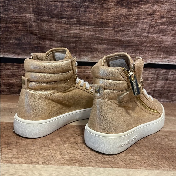 Michael Kors Shoes (kids) - Picture 5 of 11